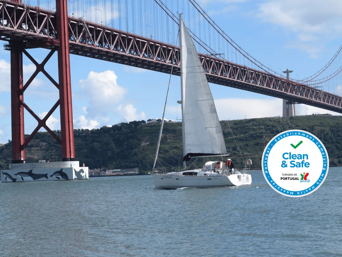 Manhã à vela no Tejo