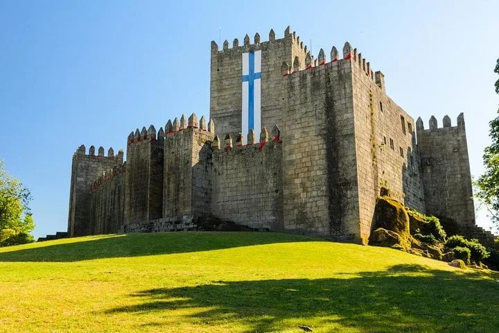 Minho Tour Private (Braga and Guimarães) Full Day