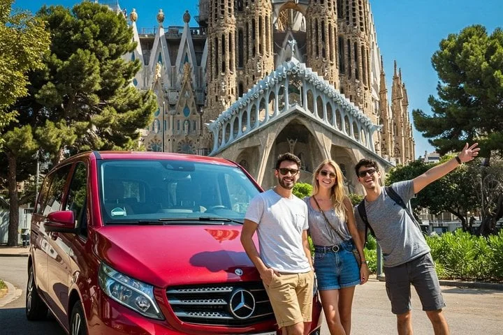 Best of Barcelona: Small Group Tour with Hotel/ Port Pick up