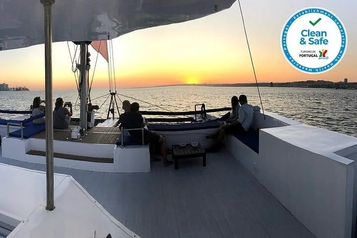Catamarã Vertigo privado em Lisboa