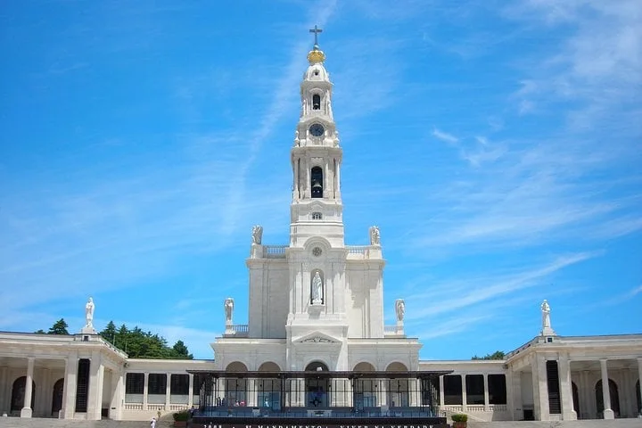 Fátima e Coimbra a partir do Porto