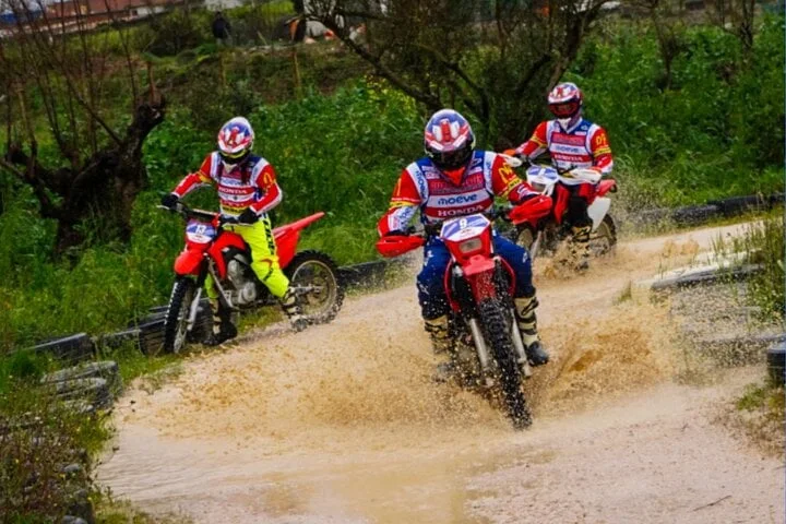 Aula de enduro no Carregado