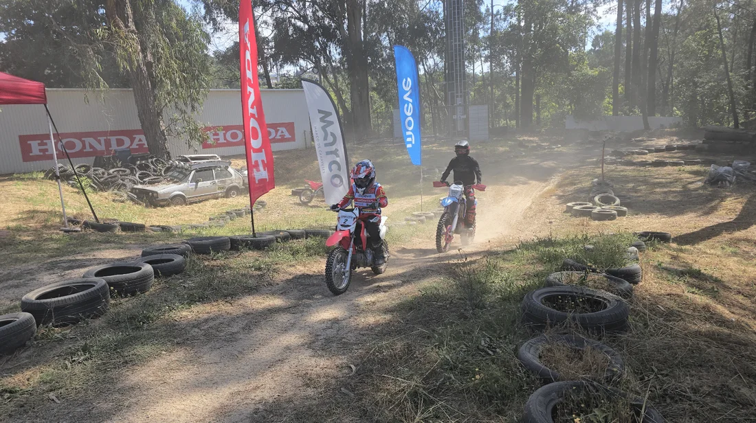 Batismo de enduro na Livração