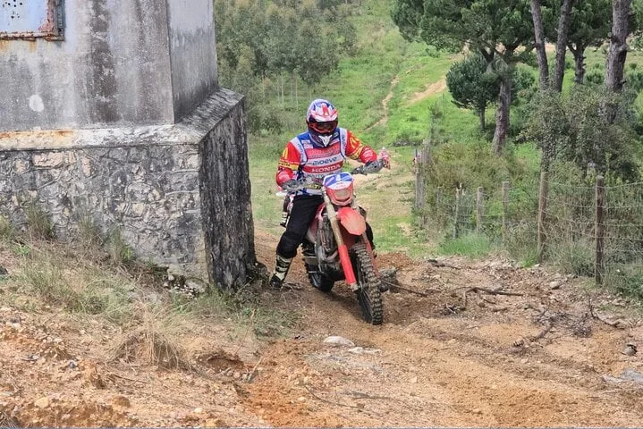 Small Group Enduro Tour in Lisbon
