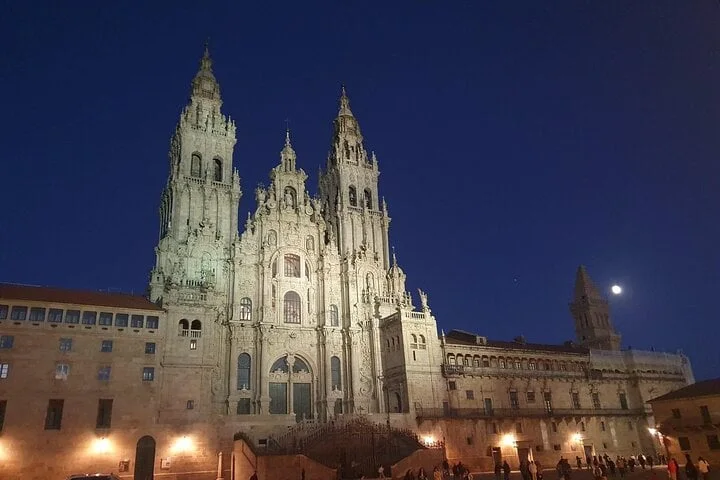 Santiago de Compostela and Cathedral Private Tour From Porto